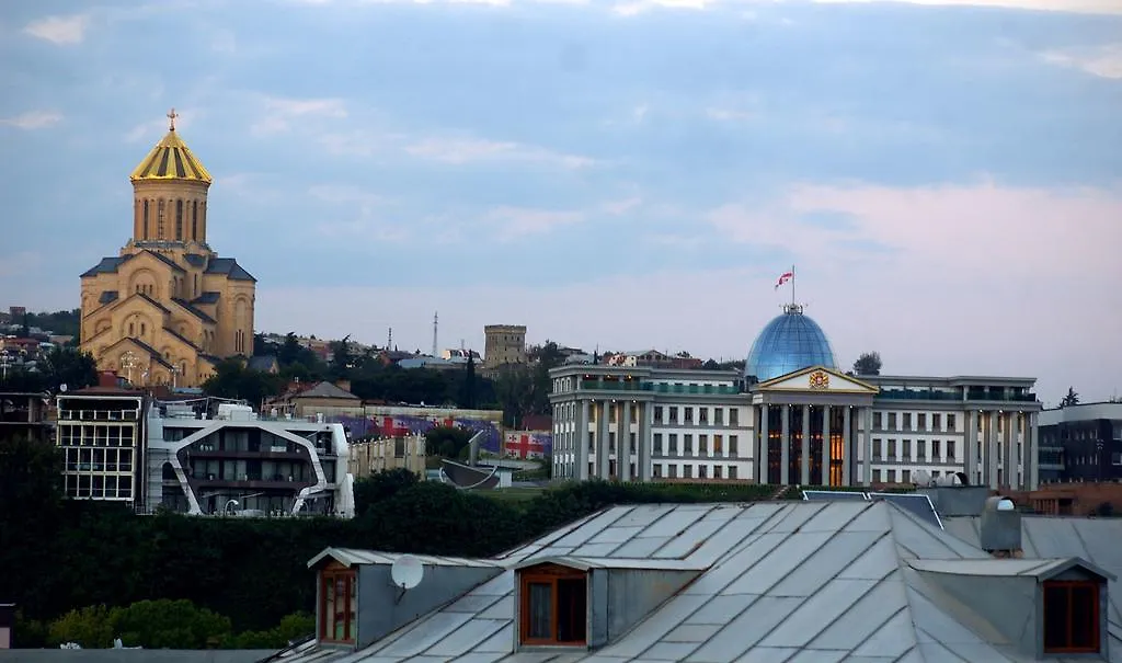 Old Town Studio With Picture Perfect Terrace ! Тбилиси Грузия