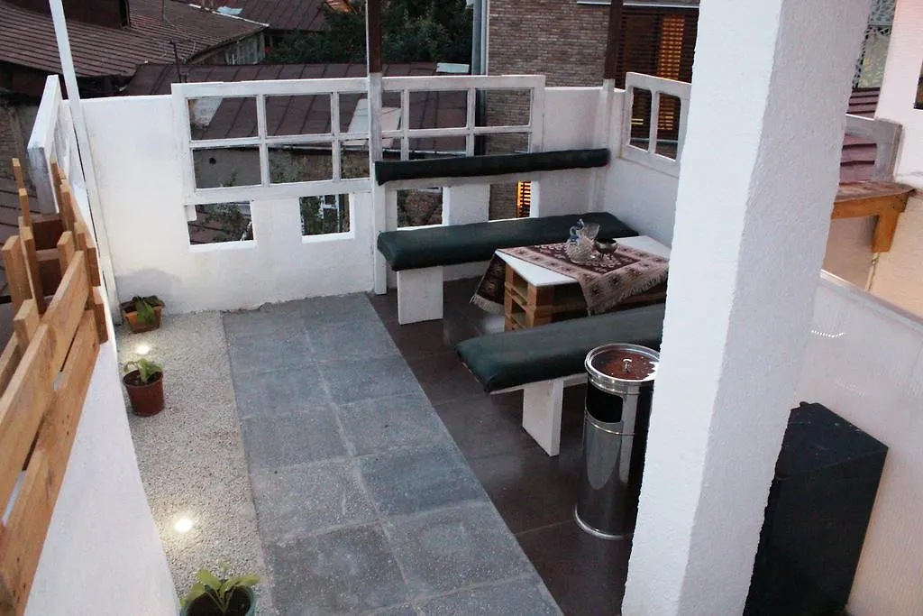 Διαμέρισμα Old Town Studio With Picture Perfect Terrace ! Τυφλίδα